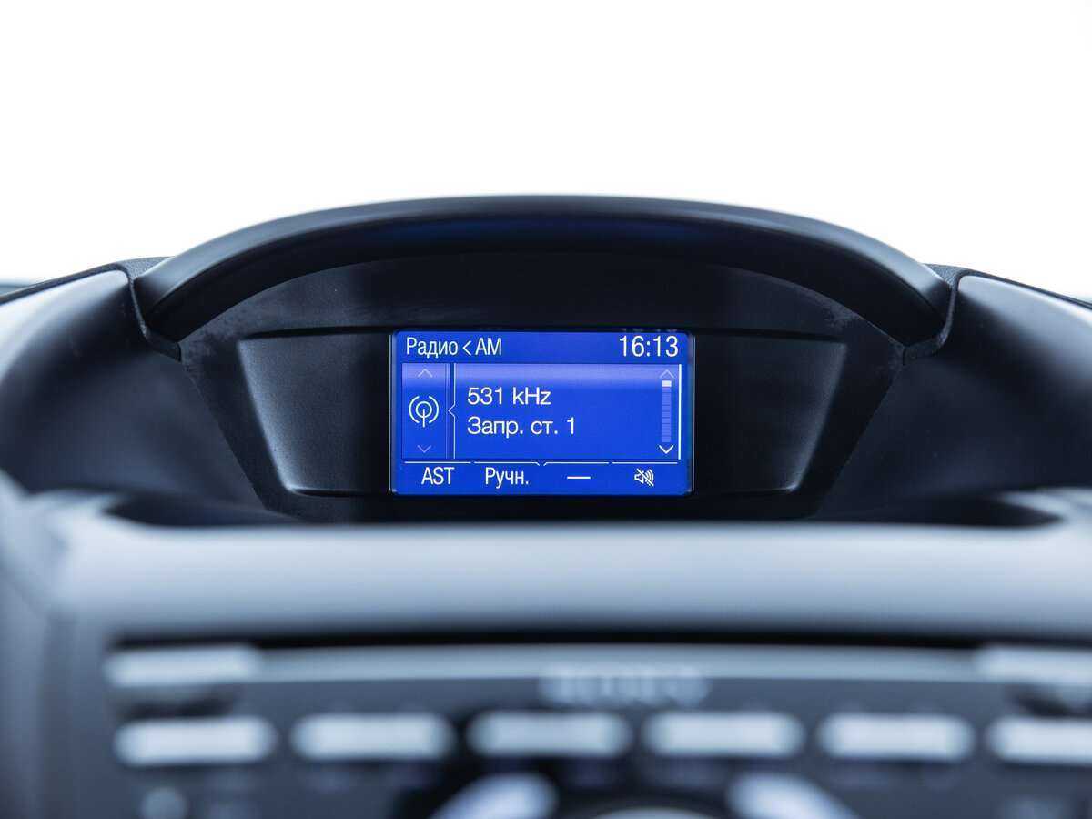 Б/У Форд Куга 2015 года. Фото: #17