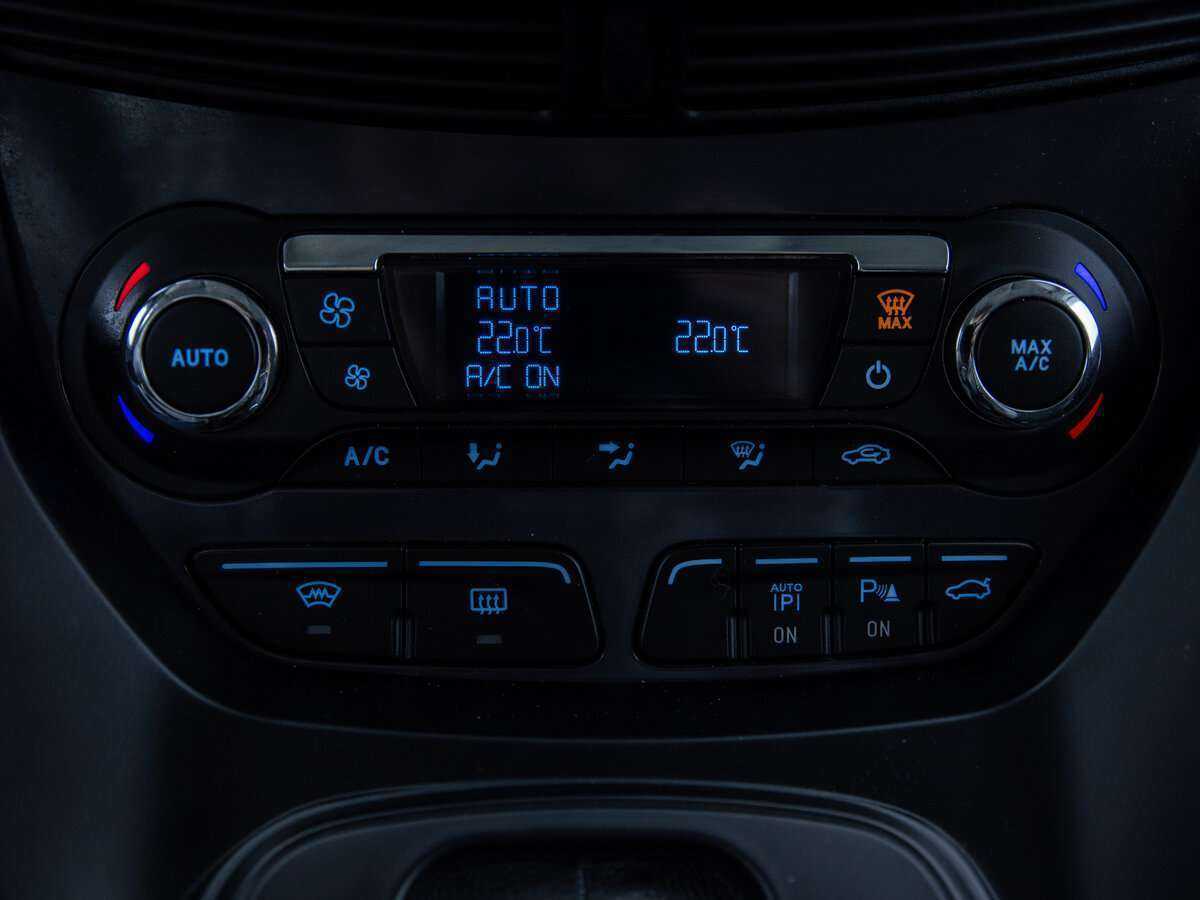 Б/У Форд Куга 2015 года. Фото: #19