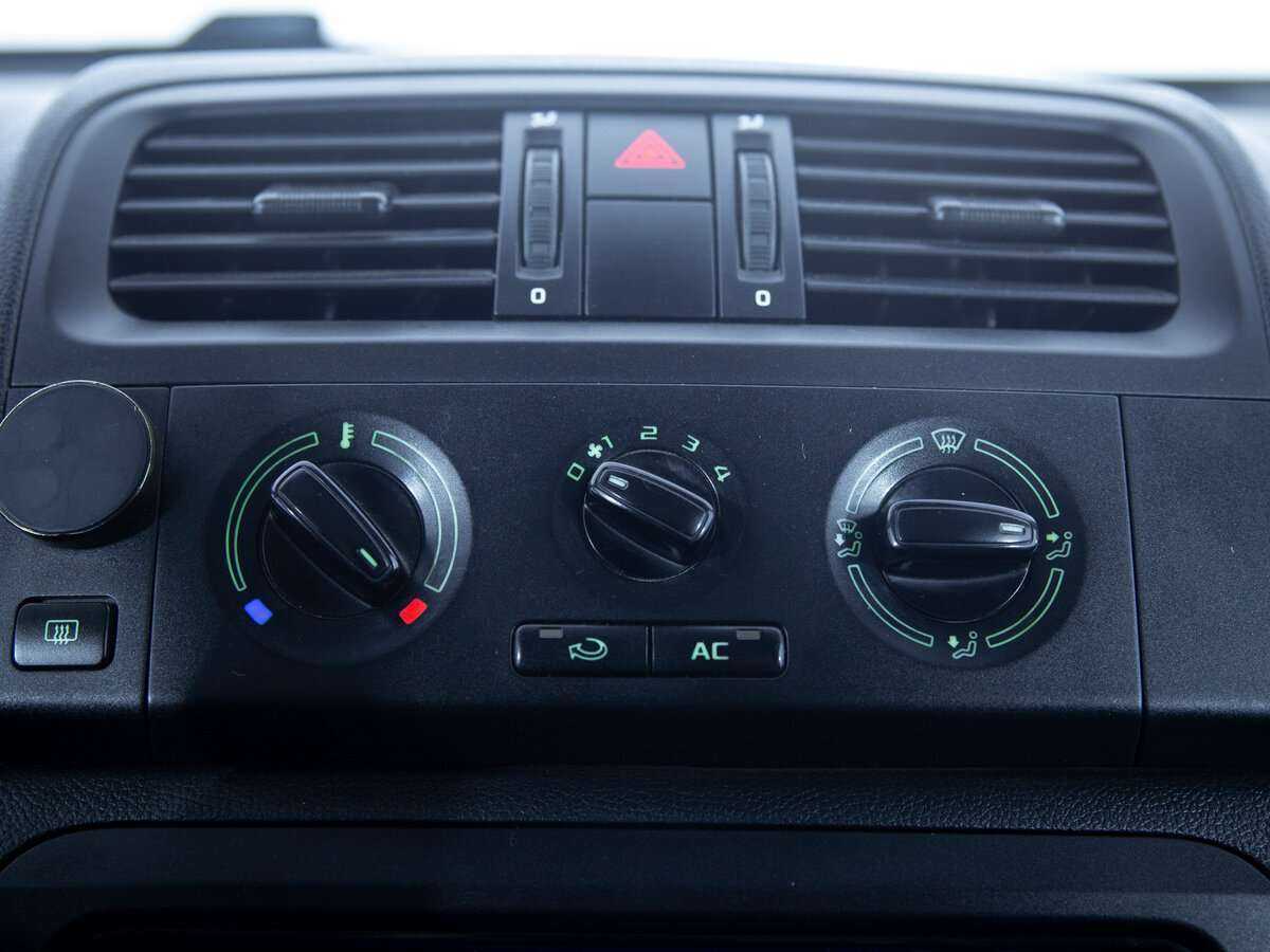 Б/У Шкода Фабия 2013 года. Фото: #15