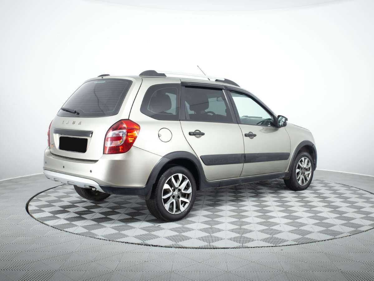 Б/У Лада (ВАЗ) Гранта 2021 года. Фото: #3