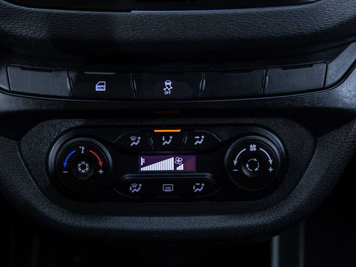 Б/У Лада (ВАЗ) Веста 2018 года. Фото: #16