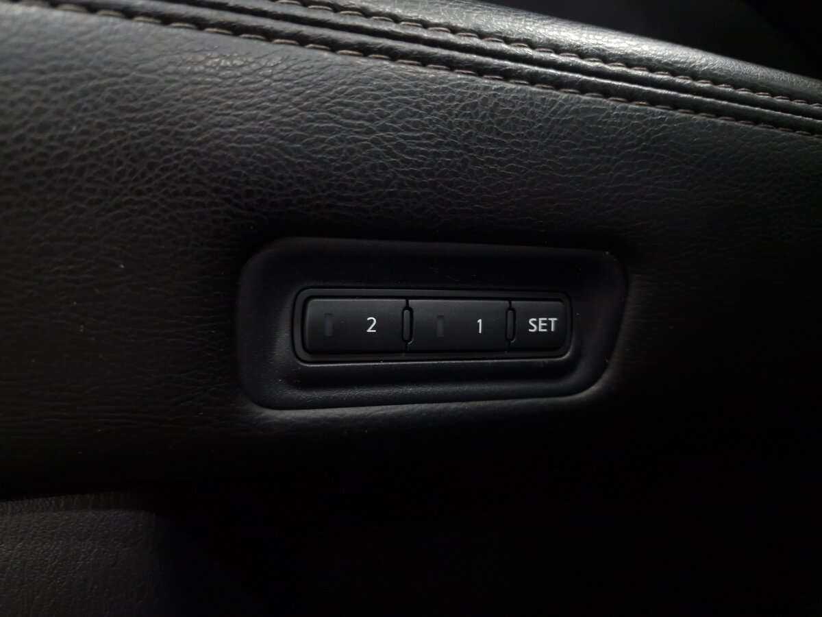 Б/У Ниссан Патфайндер 2014 года. Фото: #11