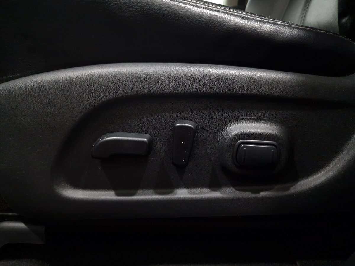 Б/У Ниссан Патфайндер 2014 года. Фото: #17