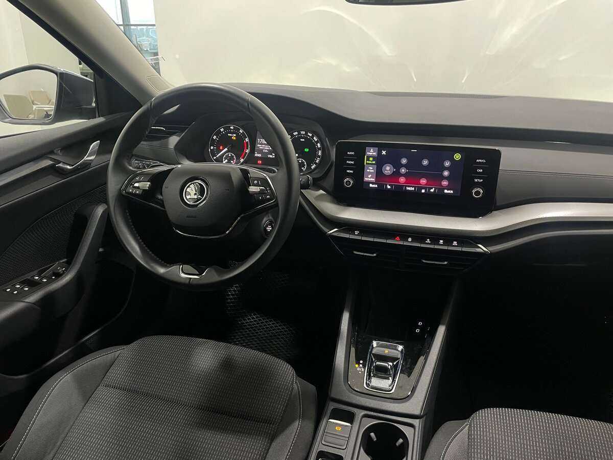 Skoda Octavia 2021 года с пробегом. Фото: #4