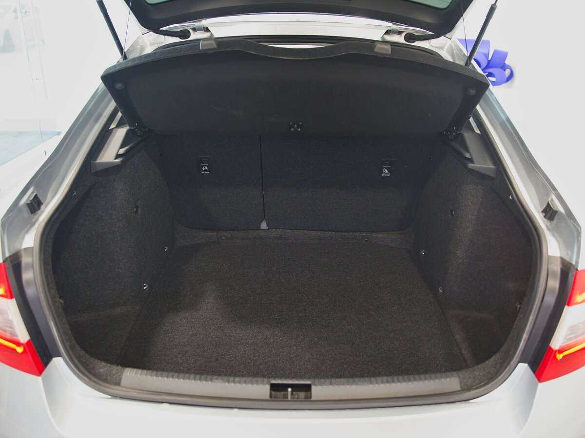 Б/У Шкода Октавия 2019 года. Фото: #14