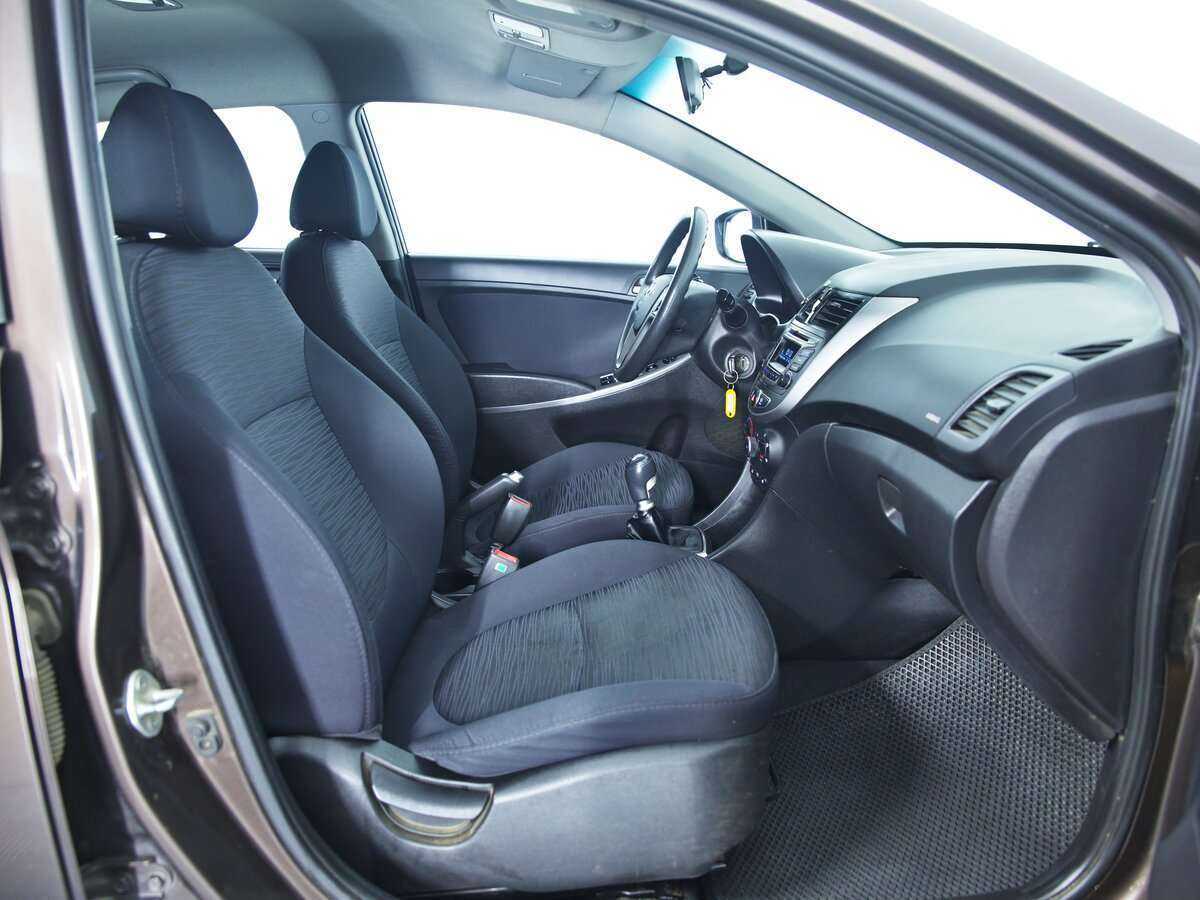 Б/У Хендай Солярис 2015 года. Фото: #9