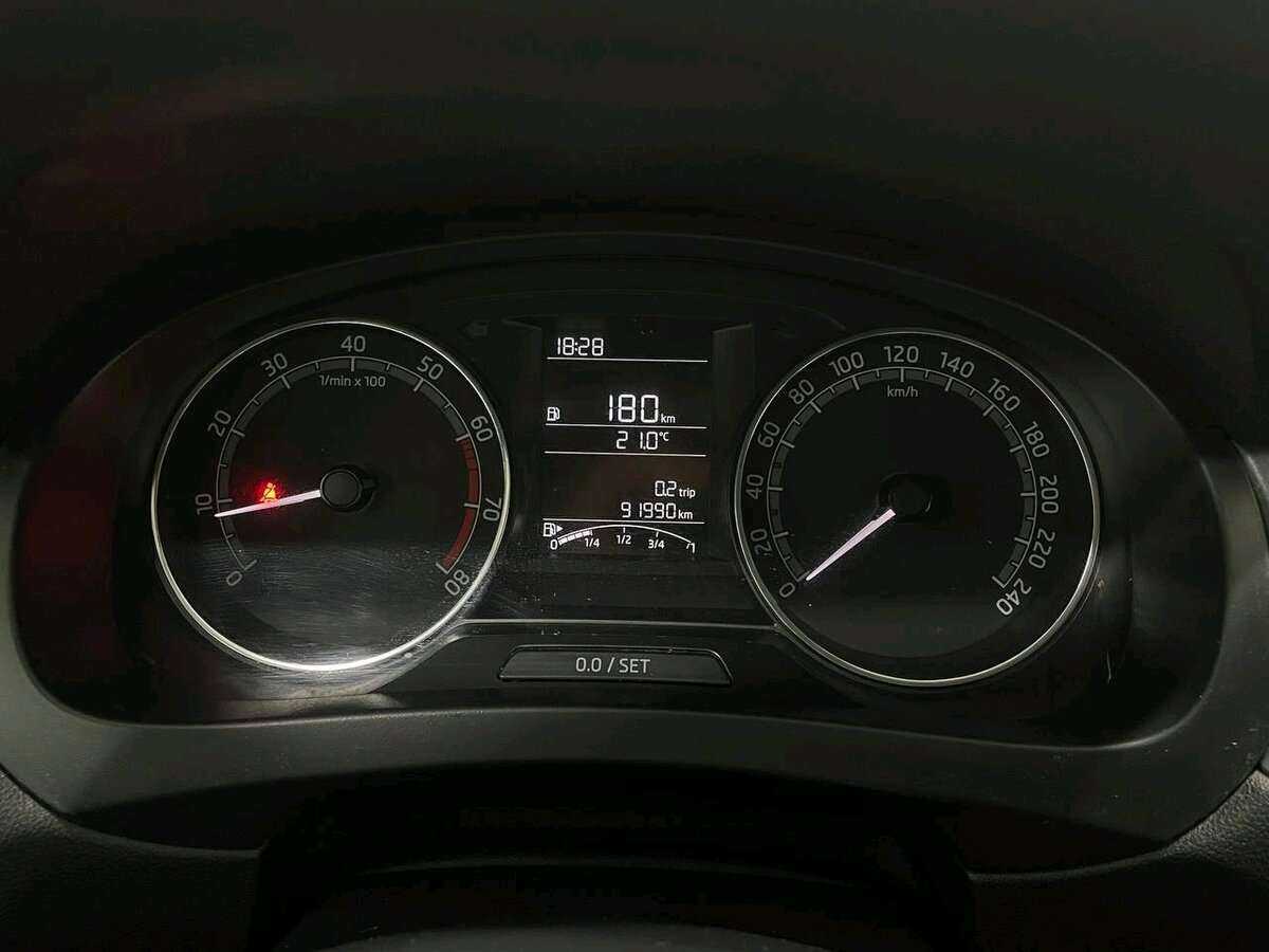 Б/У Шкода Рапид 2019 года. Фото: #8