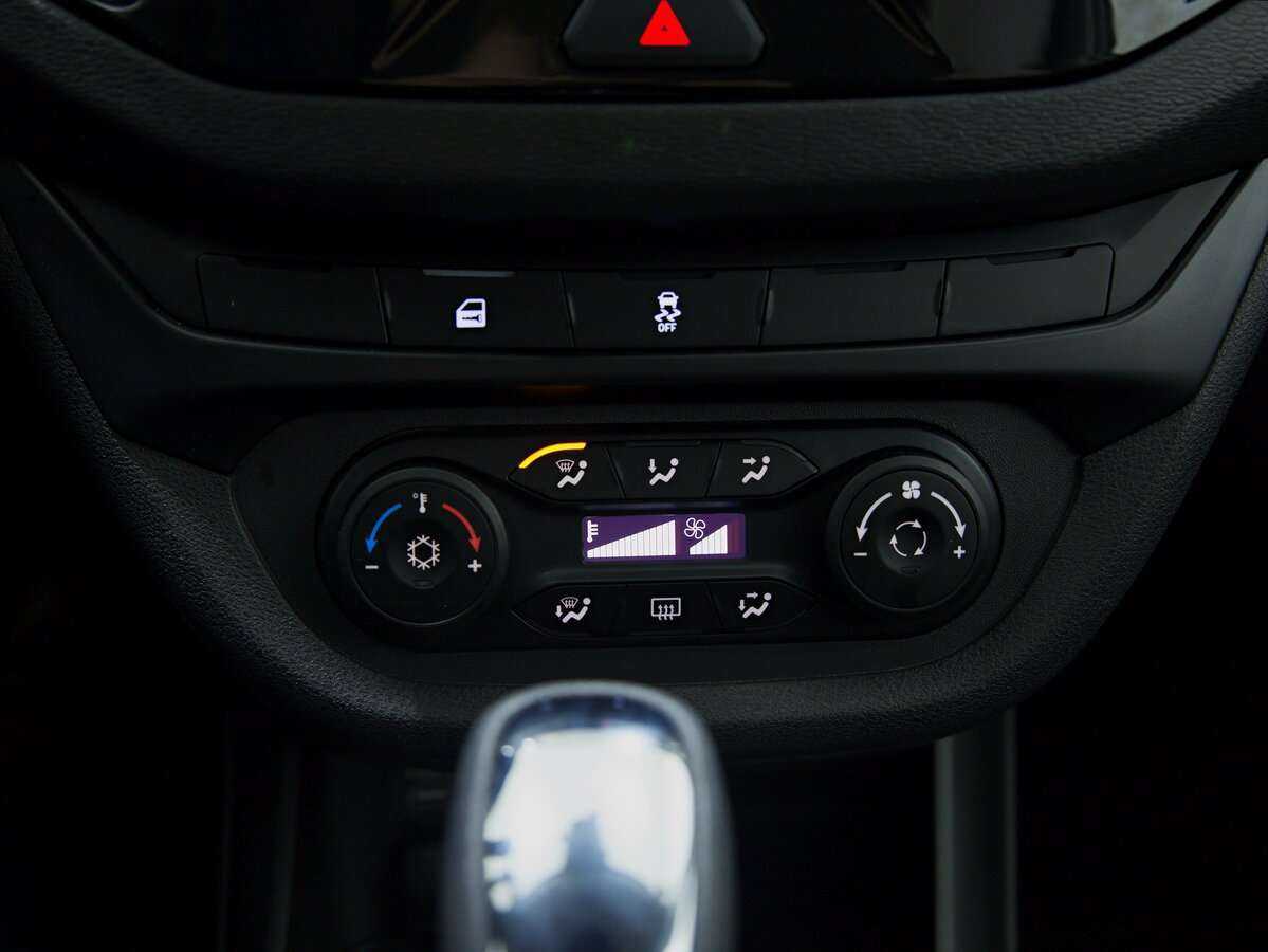 Б/У Лада (ВАЗ) Веста 2022 года. Фото: #13