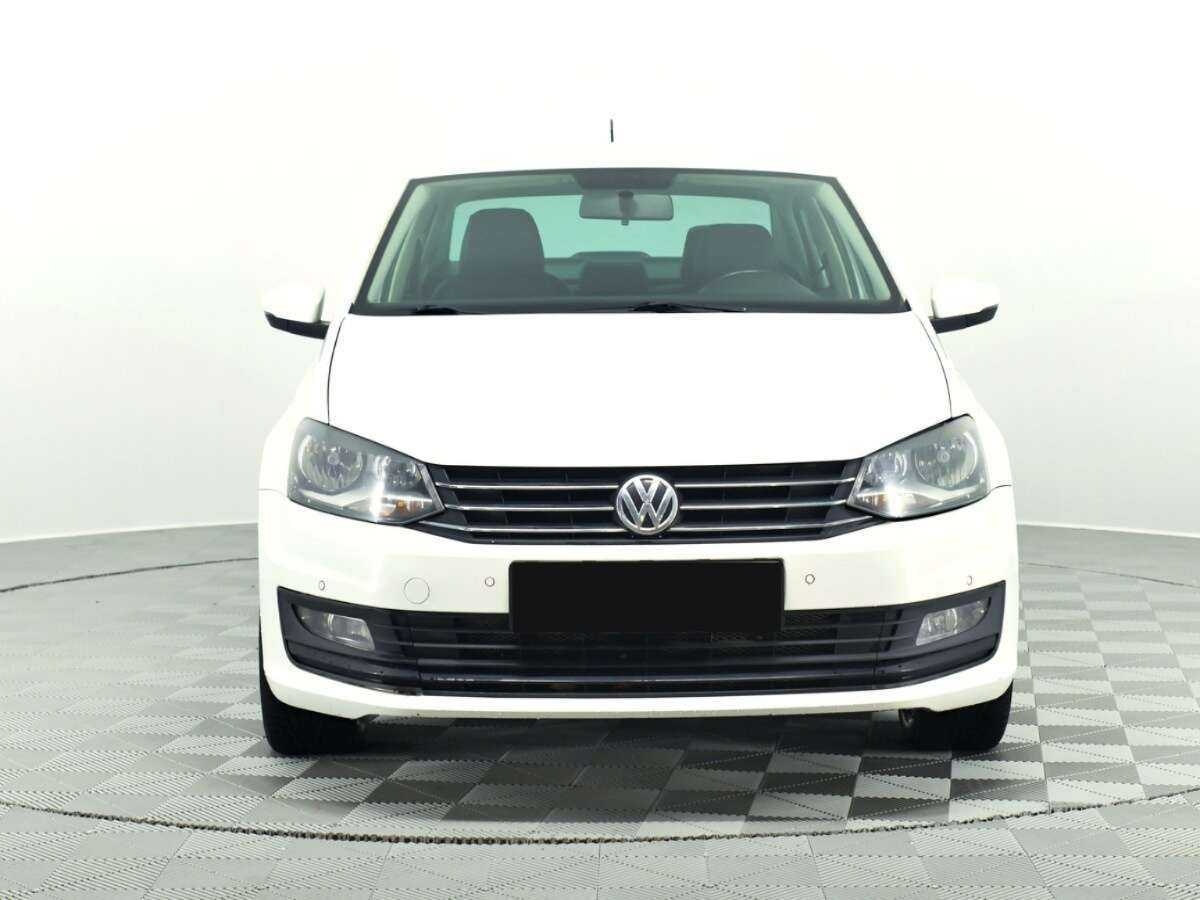 Б/У Фольксваген Поло 2018 года. Фото: #1