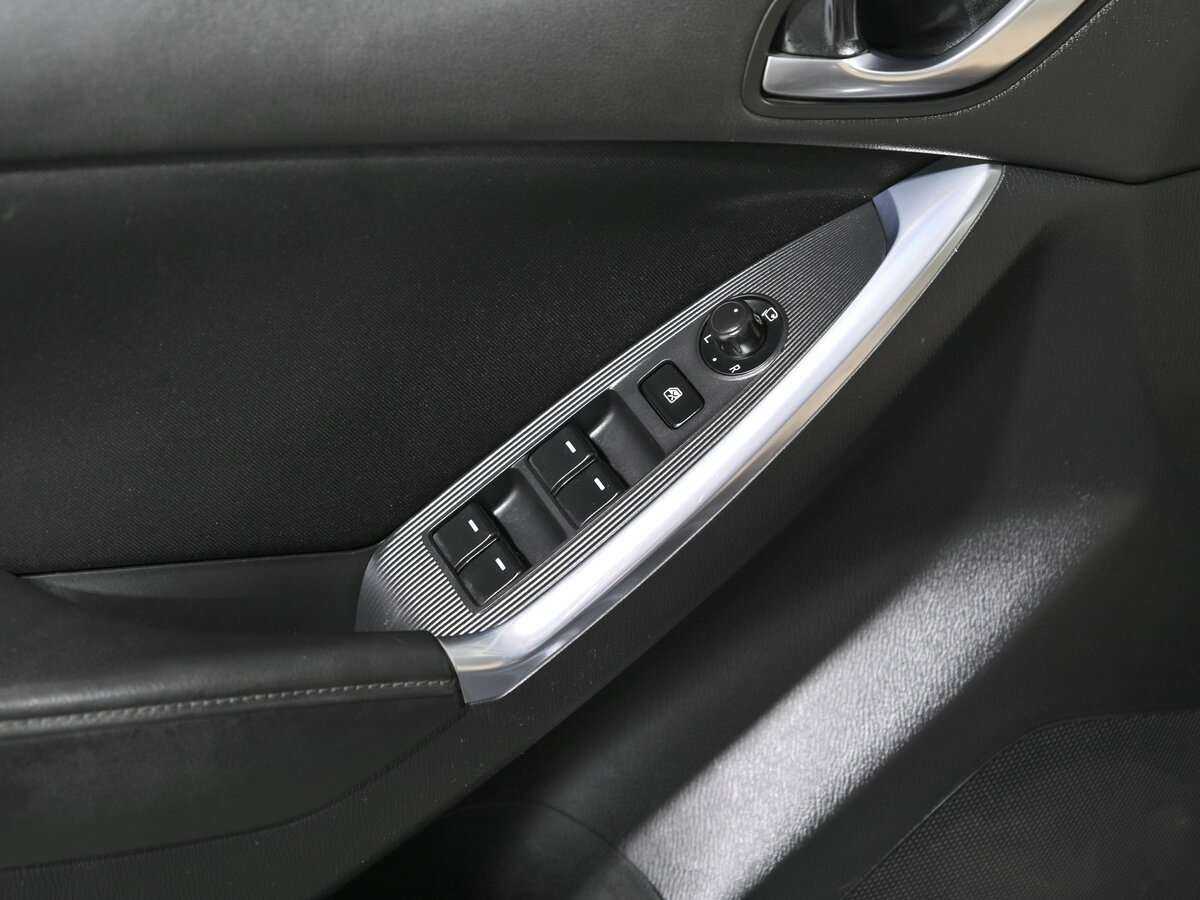 Б/У Мазда Ц-Икс-5 2014 года. Фото: #14