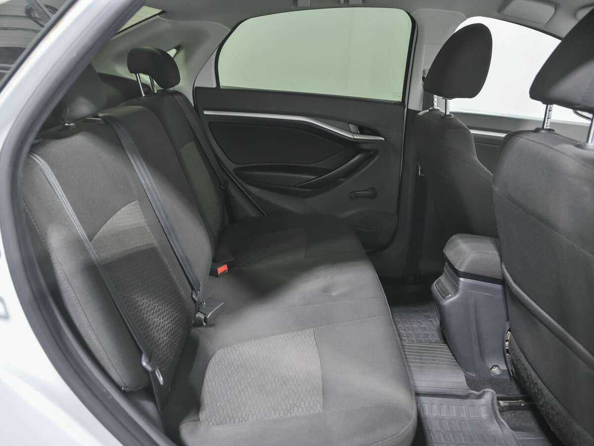 Б/У Лада (ВАЗ) Веста 2019 года. Фото: #12