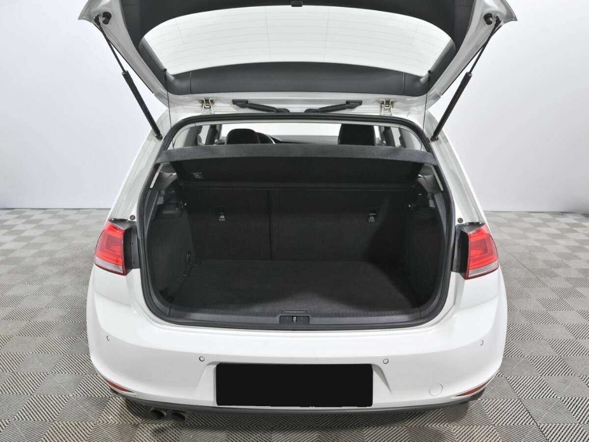 Б/У Фольксваген Гольф 2013 года. Фото: #14