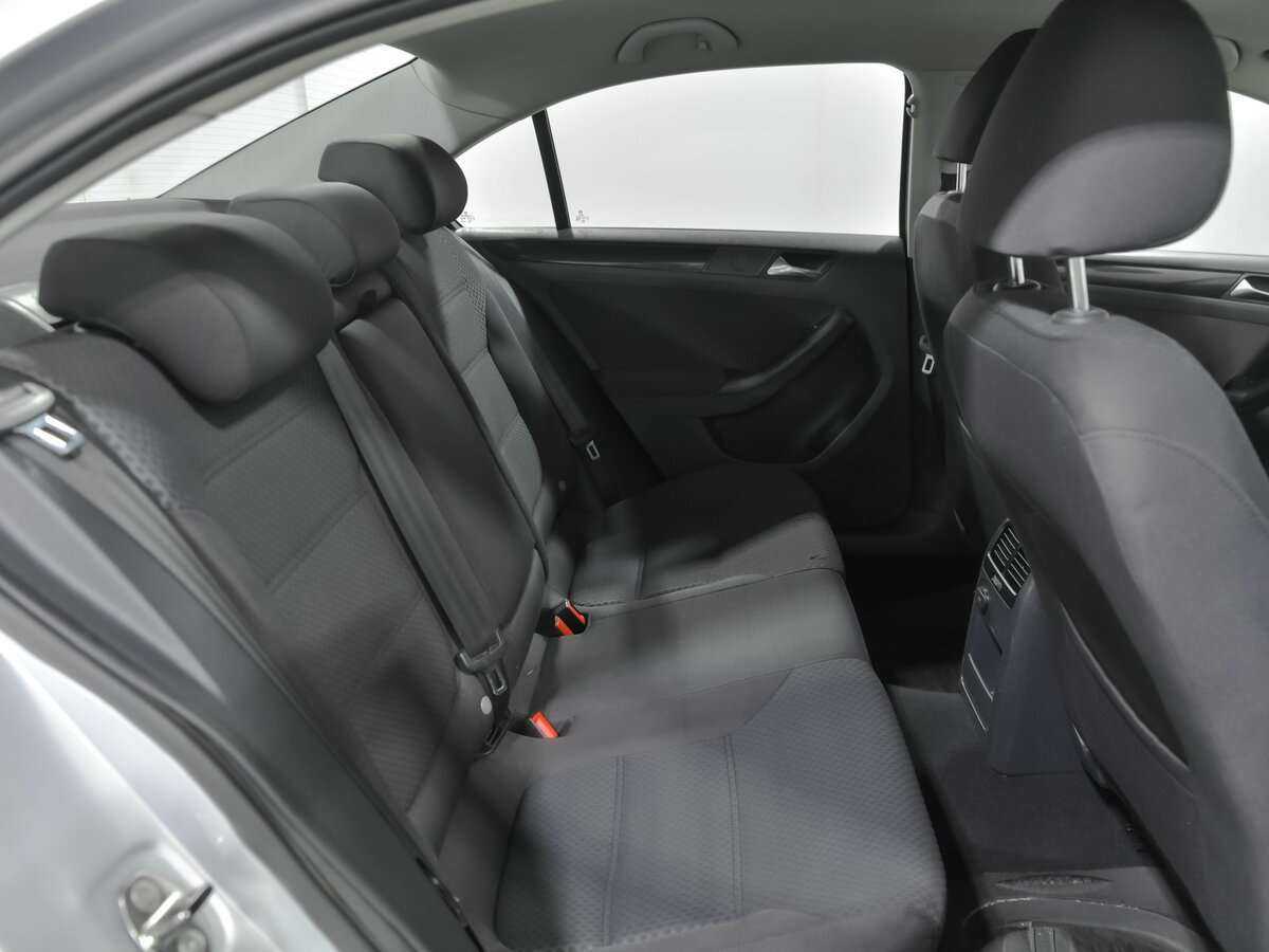 Б/У Фольксваген Джетта 2012 года. Фото: #11