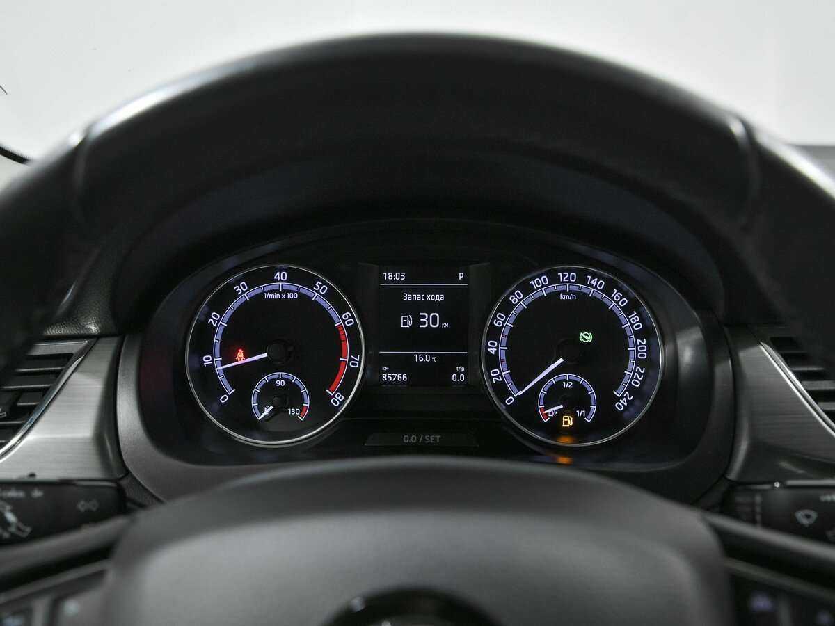 Б/У Шкода Рапид 2019 года. Фото: #5