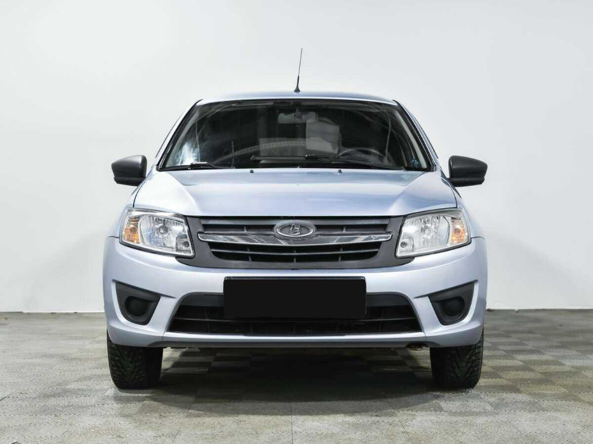 Б/У Лада (ВАЗ) Гранта 2015 года. Фото: #1