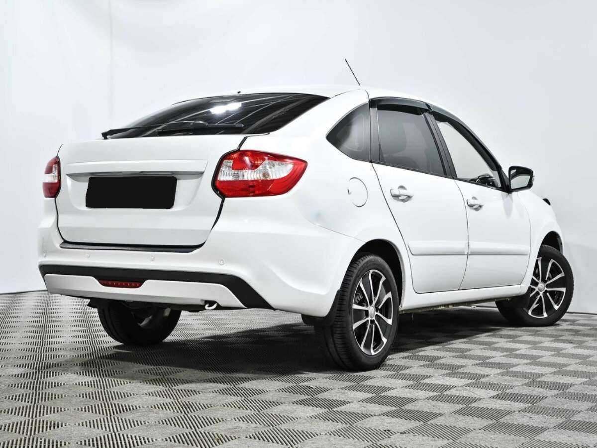 Б/У Лада (ВАЗ) Гранта 2018 года. Фото: #3