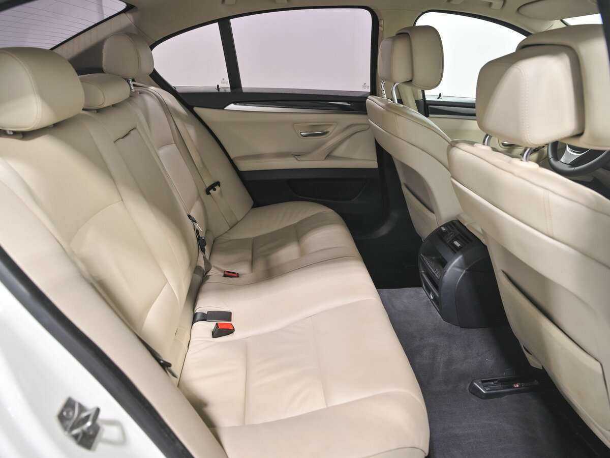 BMW 5 серии 2013 года с пробегом. Фото: #18