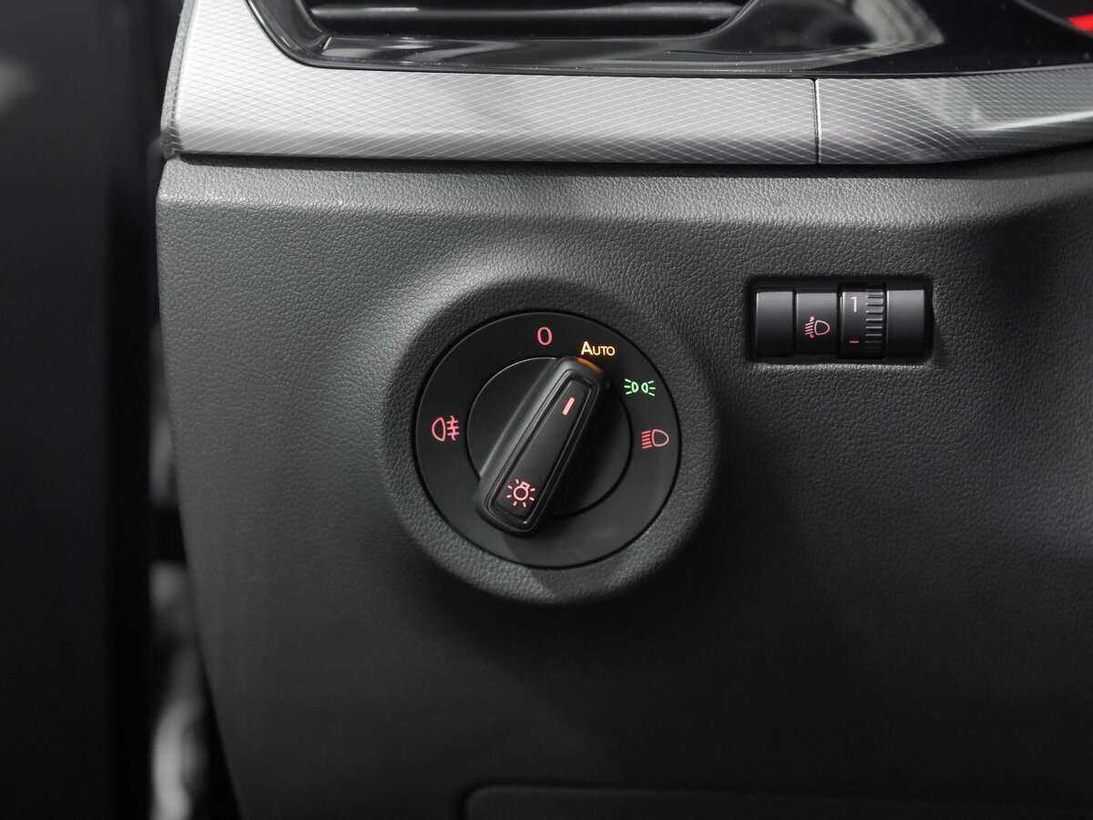 Б/У Фольксваген Поло 2021 года. Фото: #10