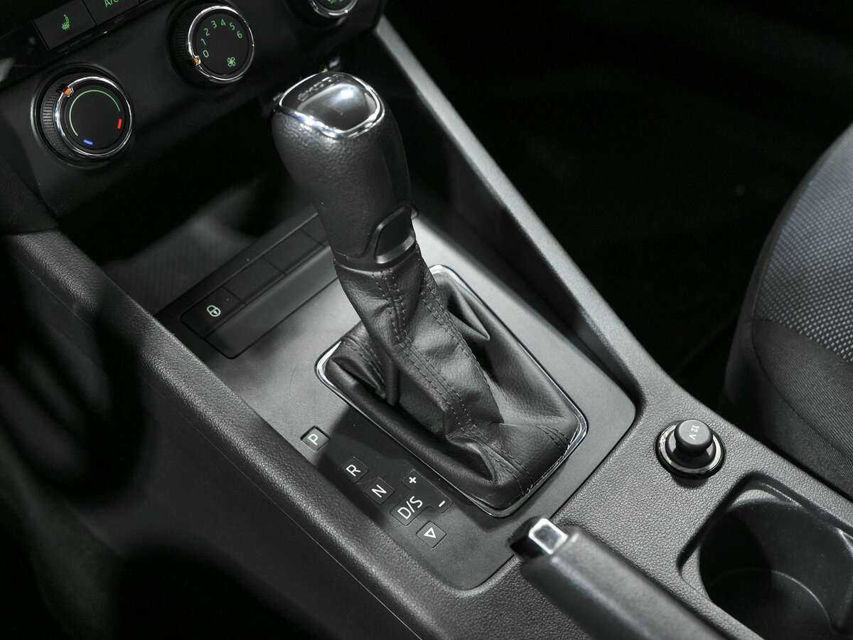 Б/У Шкода Октавия 2016 года. Фото: #12