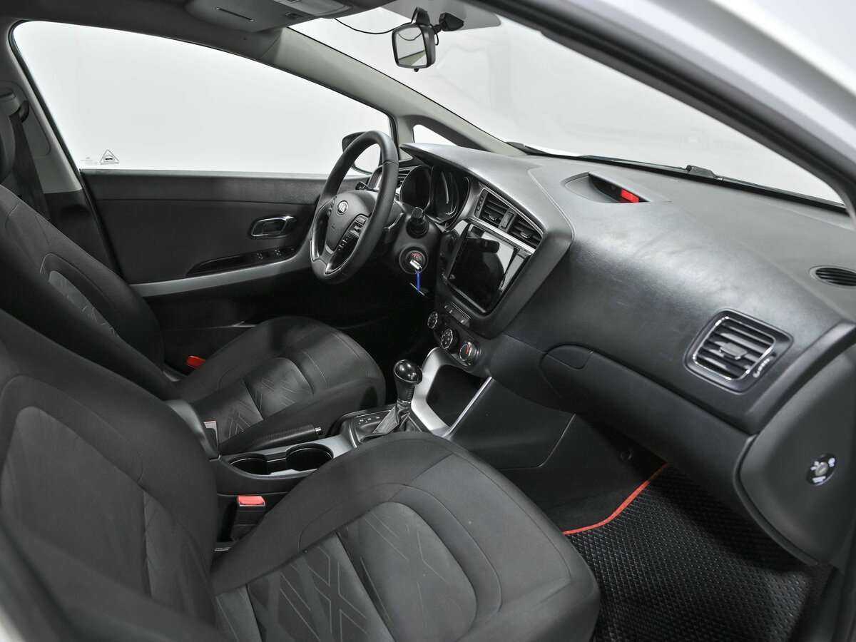 Б/У Киа Сид 2018 года. Фото: #5