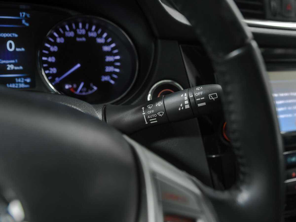 Б/У Ниссан Икс-Трейл 2017 года. Фото: #8