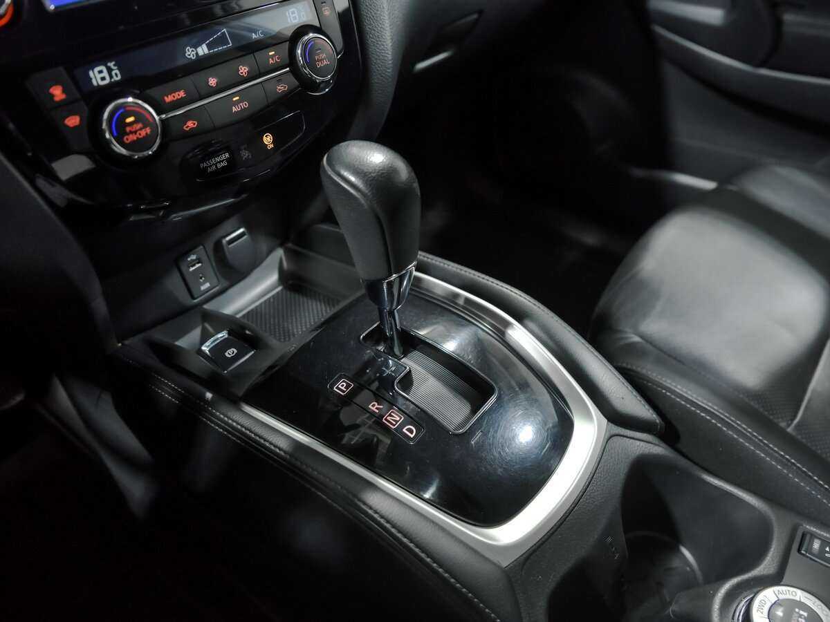 Б/У Ниссан Икс-Трейл 2017 года. Фото: #11