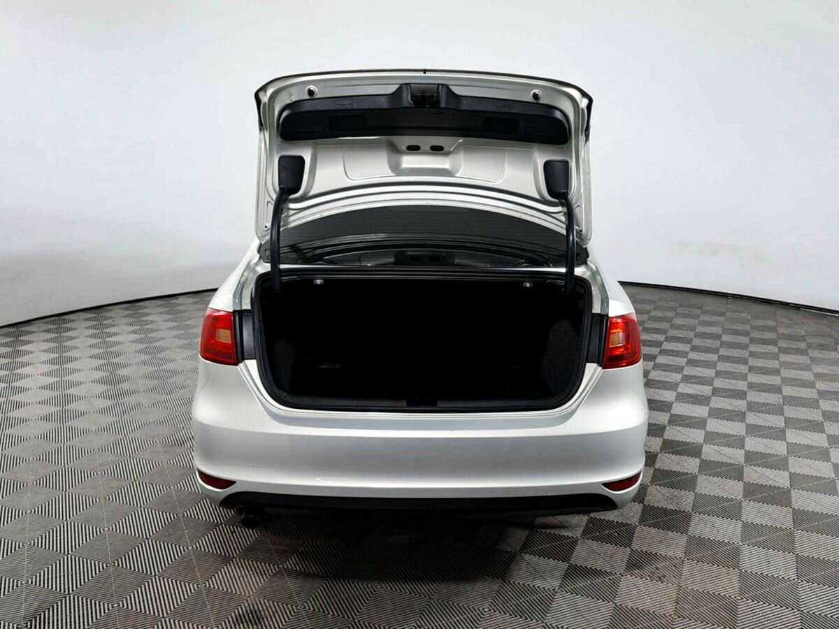 Volkswagen Jetta 2014 года с пробегом. Фото: #9