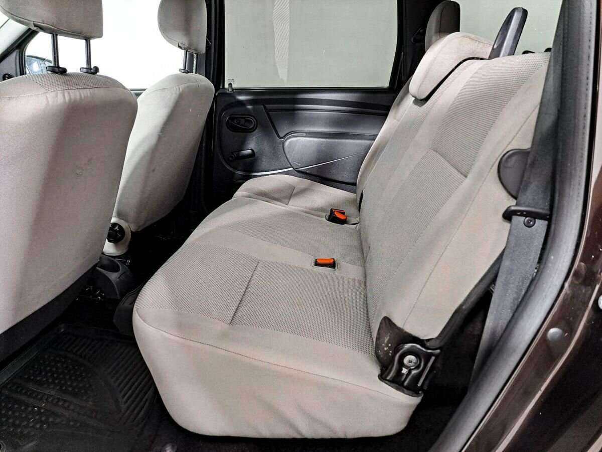 Б/У Лада (ВАЗ) Ларгус 2019 года. Фото: #11