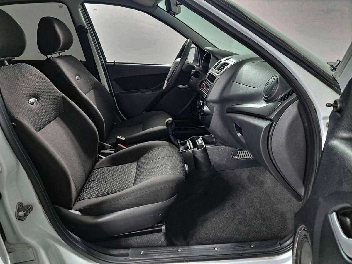 Б/У Лада (ВАЗ) Калина 2014 года. Фото: #8