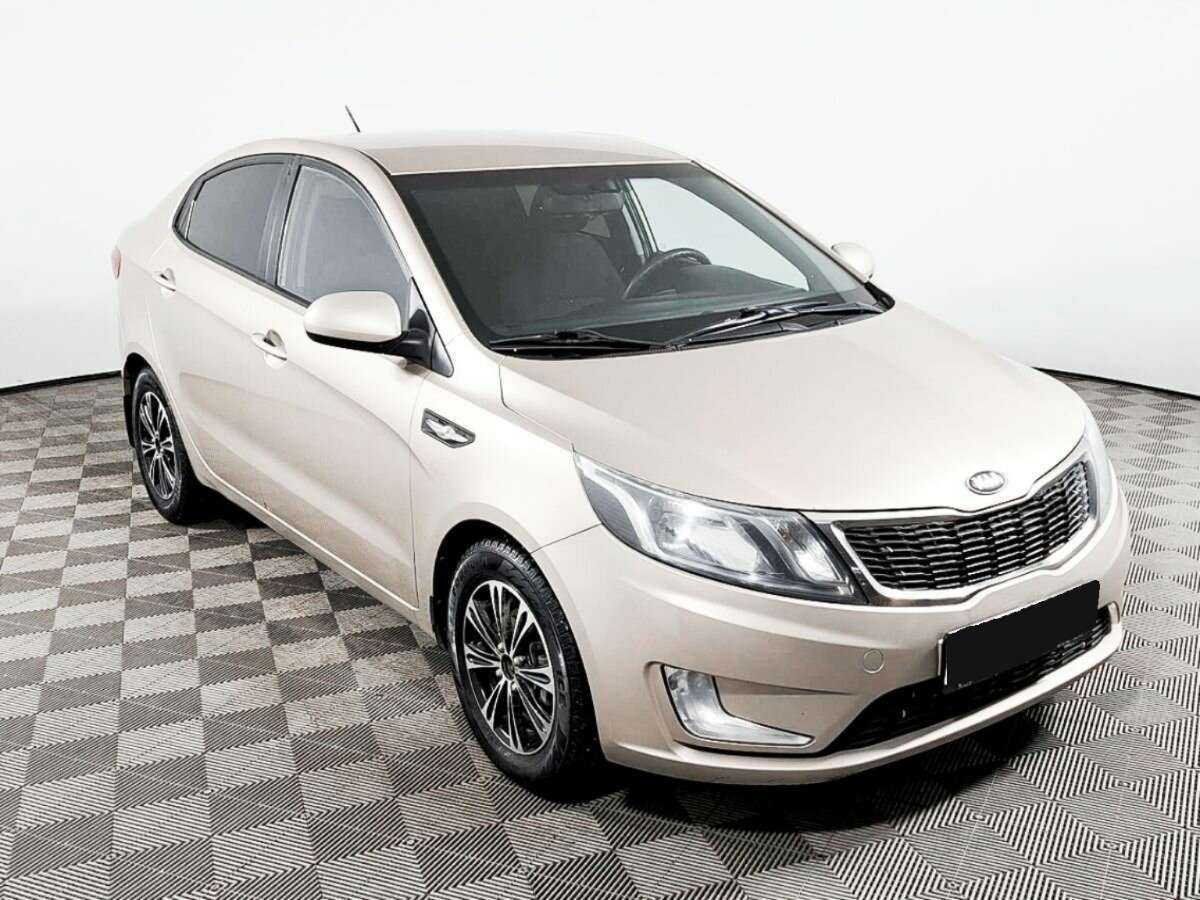 Б/У Киа Рио 2013 года. Фото: #2