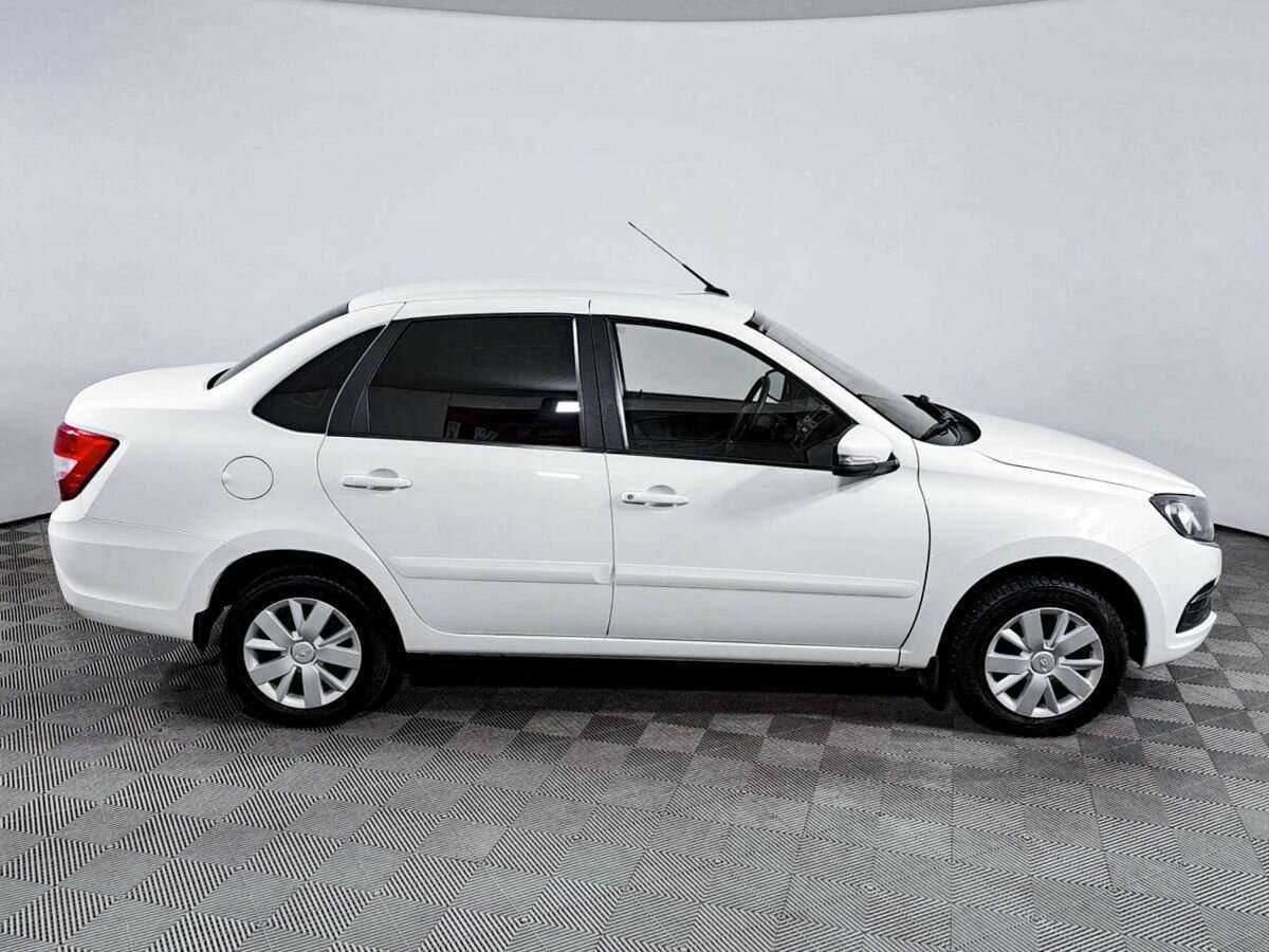 Б/У Лада (ВАЗ) Гранта 2020 года. Фото: #3