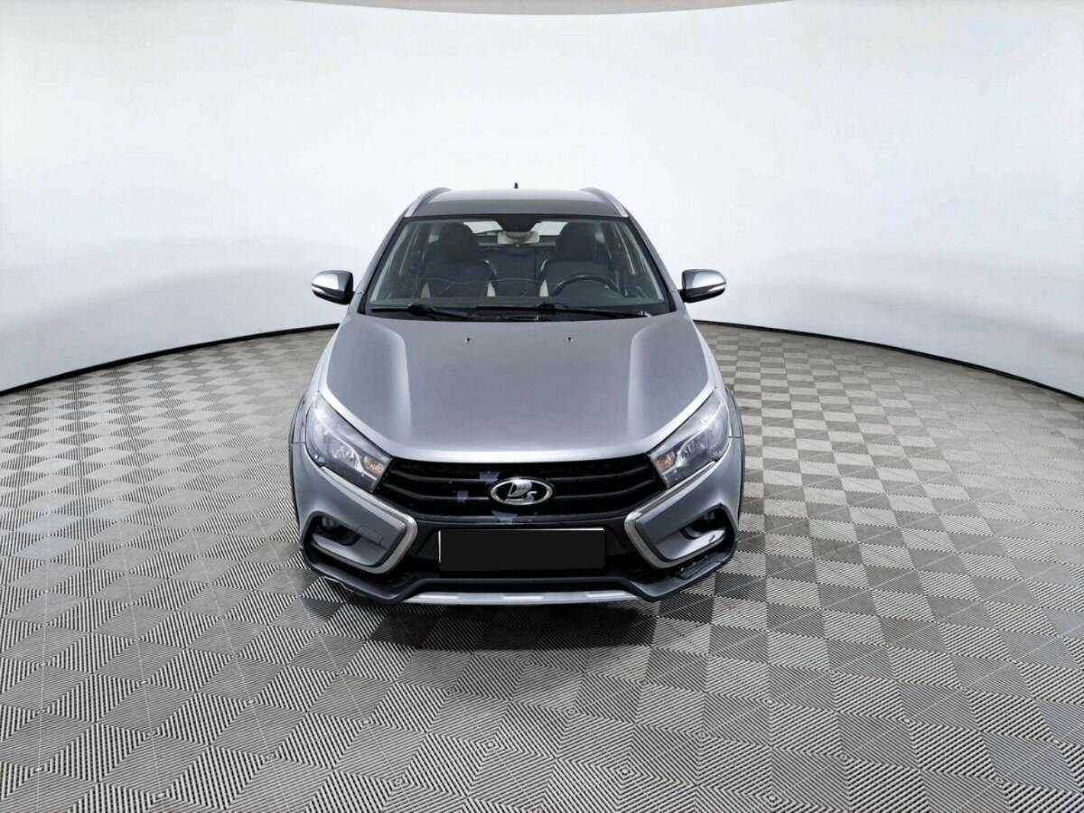 Б/У Лада (ВАЗ) Веста 2017 года. Фото: #1