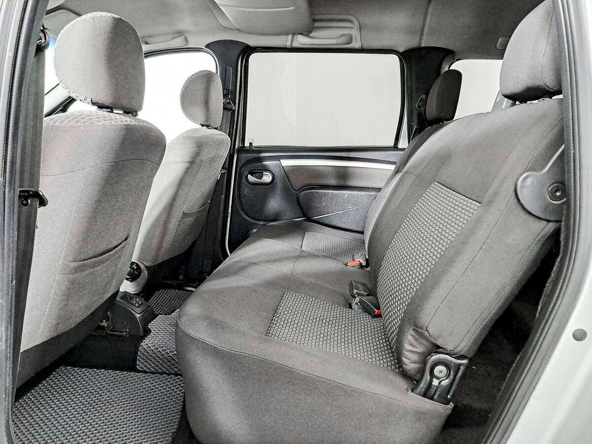 Б/У Лада (ВАЗ) Ларгус 2012 года. Фото: #9