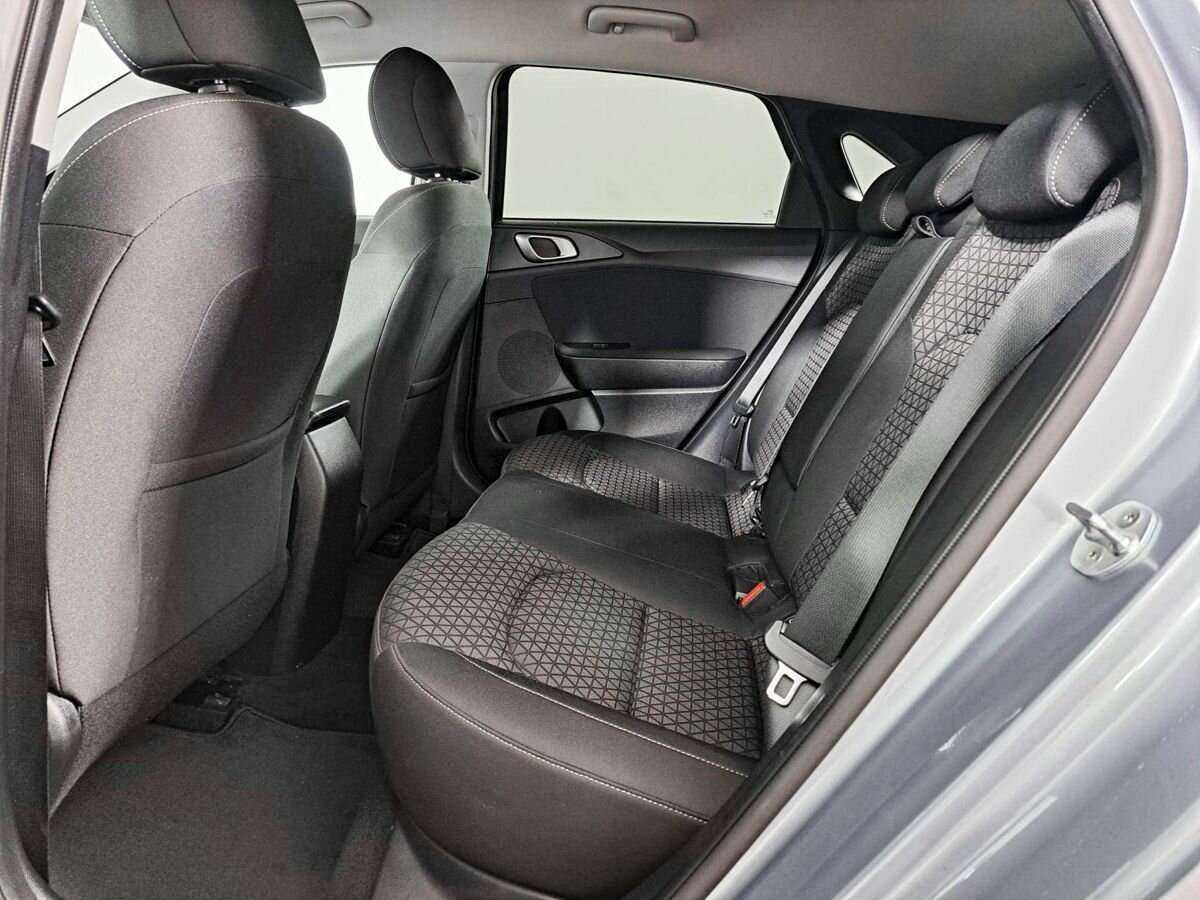 Kia Ceed 2020 года с пробегом. Фото: #9