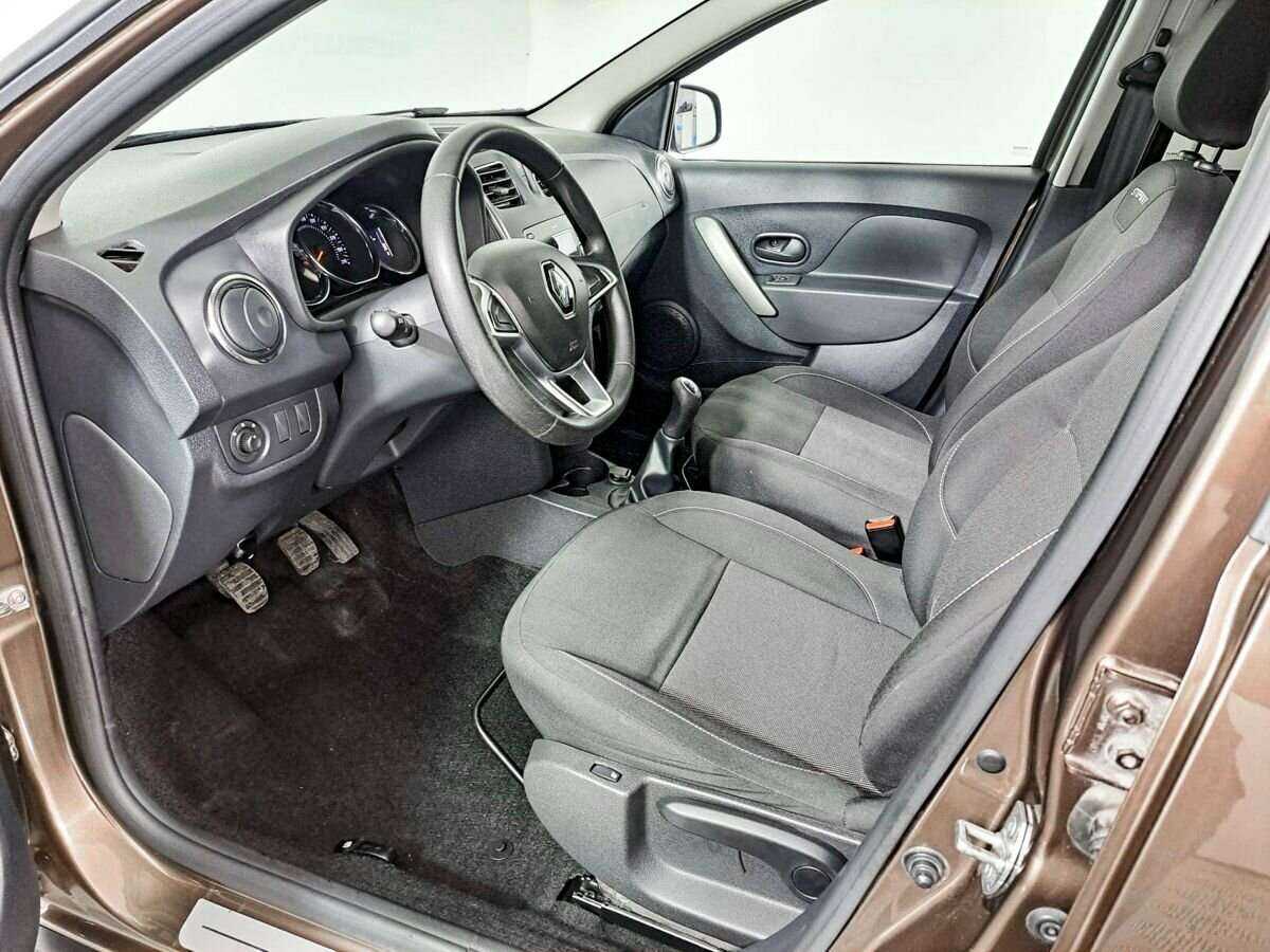 Б/У Рено Логан 2019 года. Фото: #13