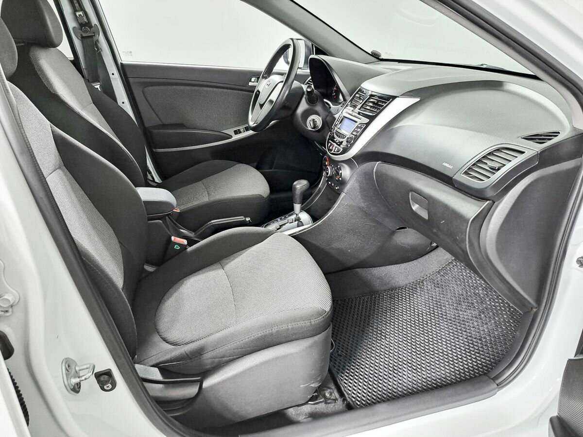 Б/У Хендай Солярис 2013 года. Фото: #10