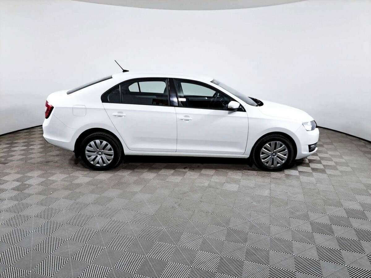 Skoda Rapid 2018 года с пробегом. Фото: #2