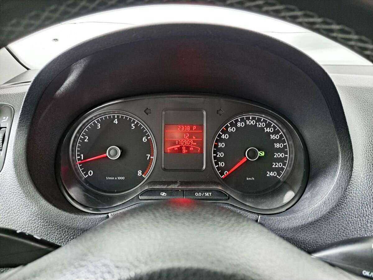 Б/У Фольксваген Поло 2013 года. Фото: #8