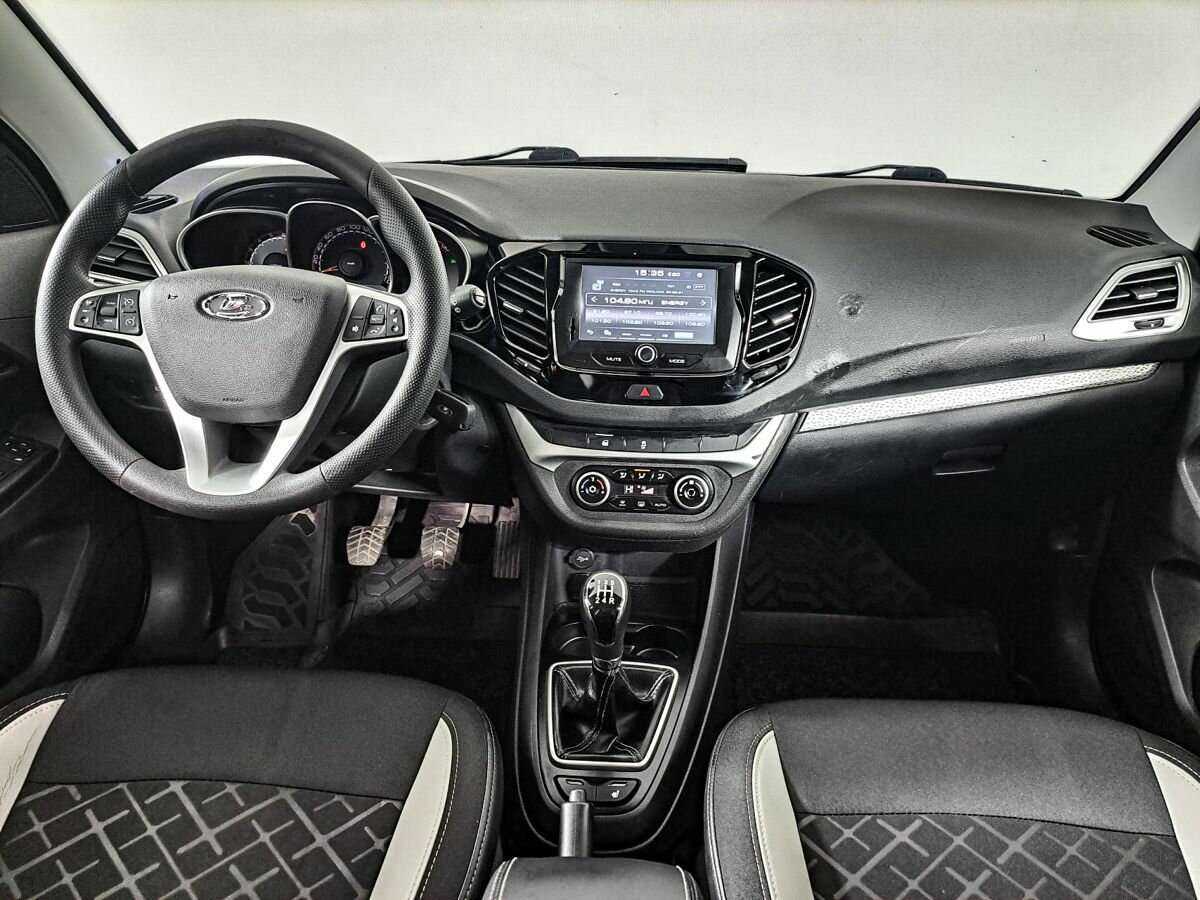 Б/У Лада (ВАЗ) Веста 2018 года. Фото: #11