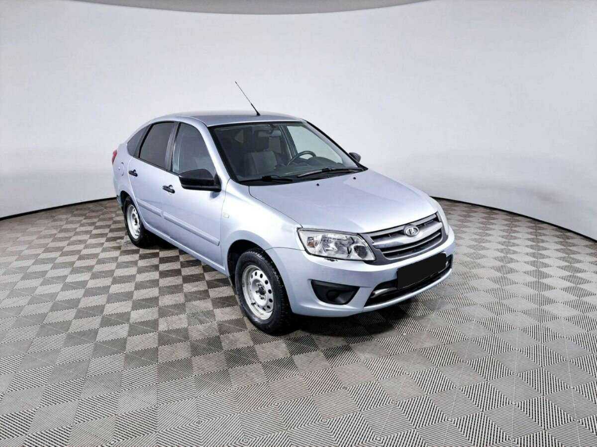 Б/У Лада (ВАЗ) Гранта 2017 года. Фото: #2