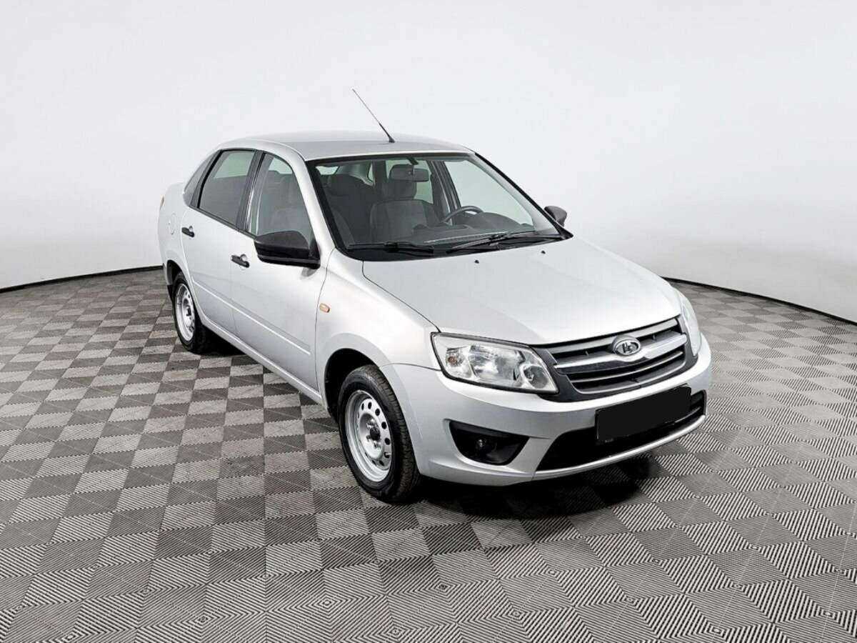 Б/У Лада (ВАЗ) Гранта 2016 года. Фото: #2