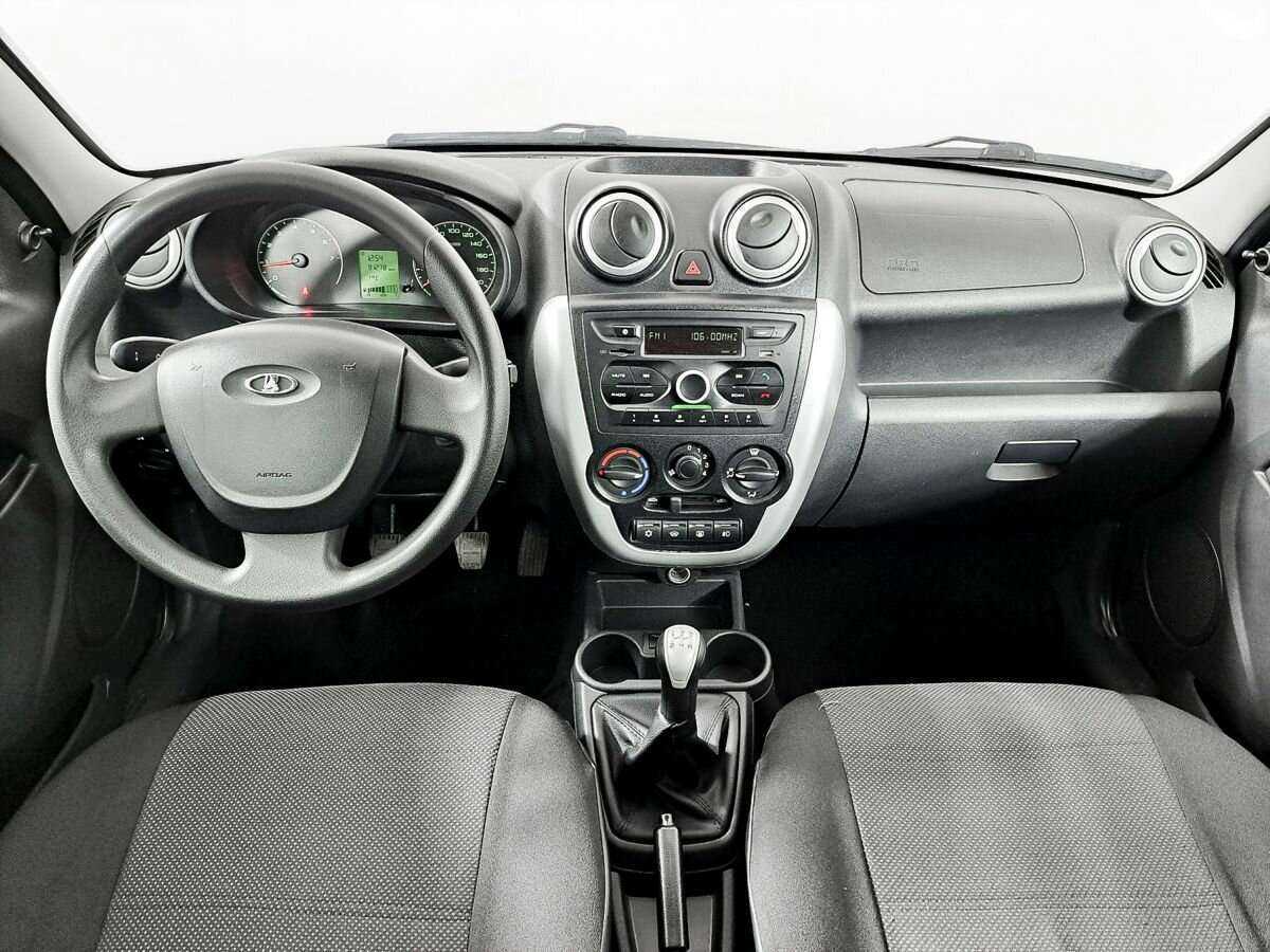 Б/У Лада (ВАЗ) Гранта 2016 года. Фото: #8