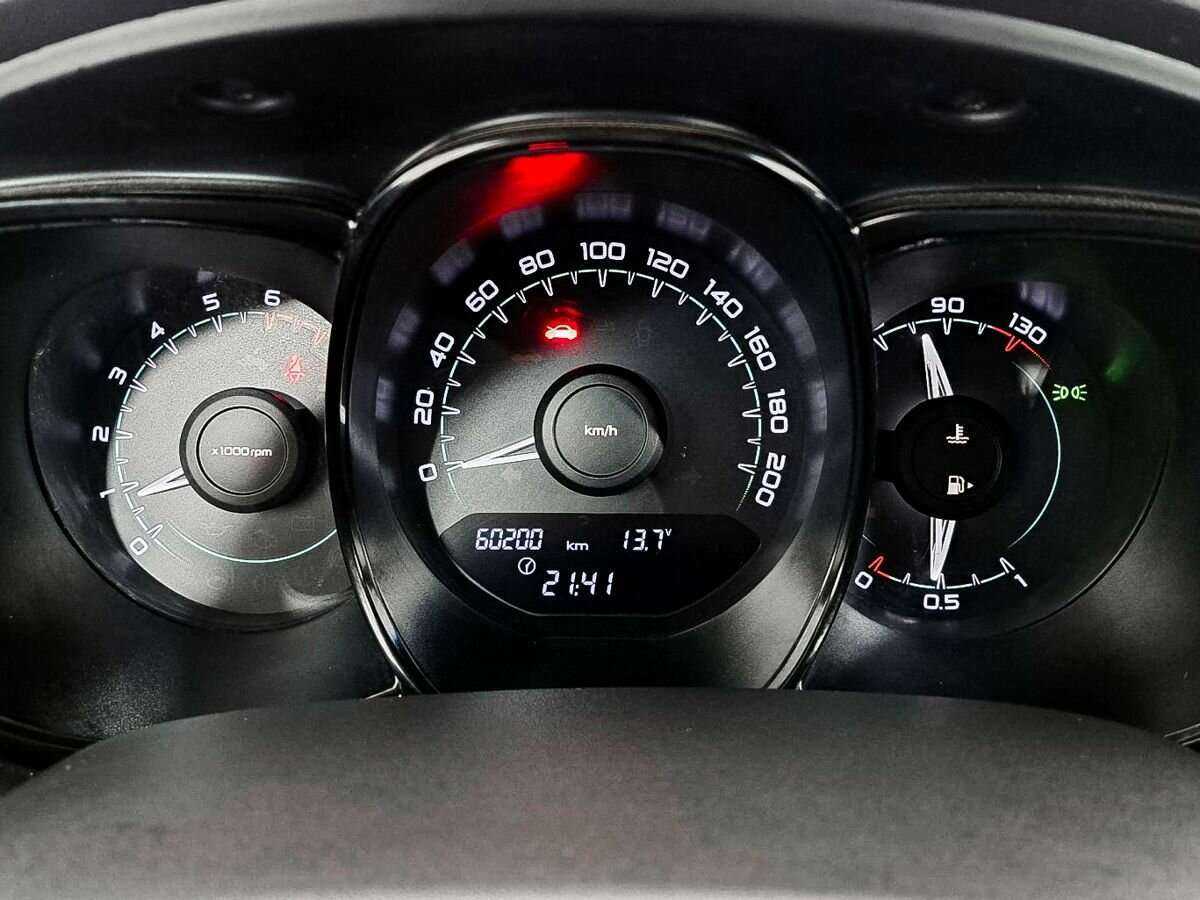 Б/У Лада (ВАЗ) Веста 2016 года. Фото: #9