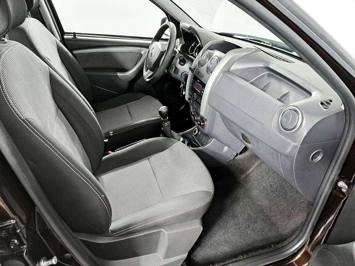 Б/У Рено Дастер 2018 года. Фото: #8