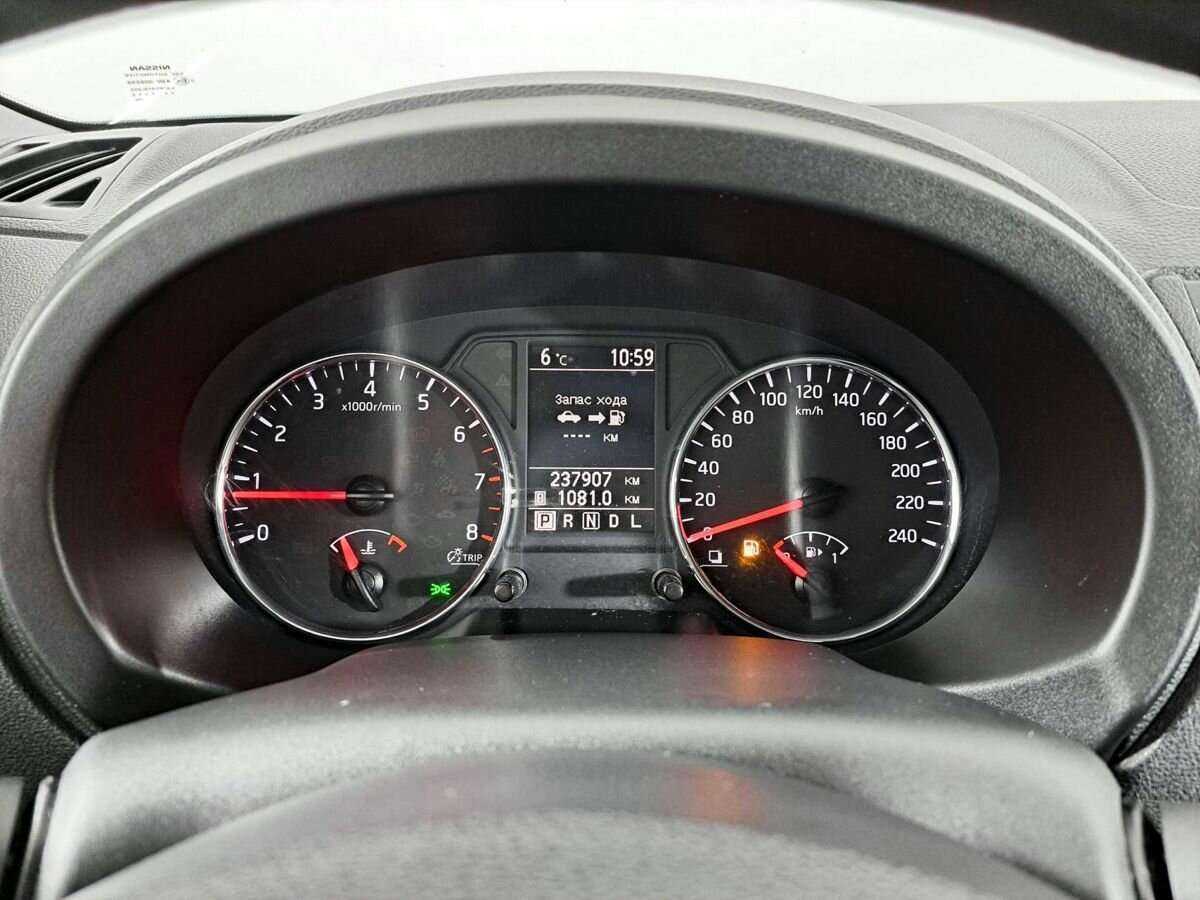 Б/У Ниссан Икс-Трейл 2014 года. Фото: #12