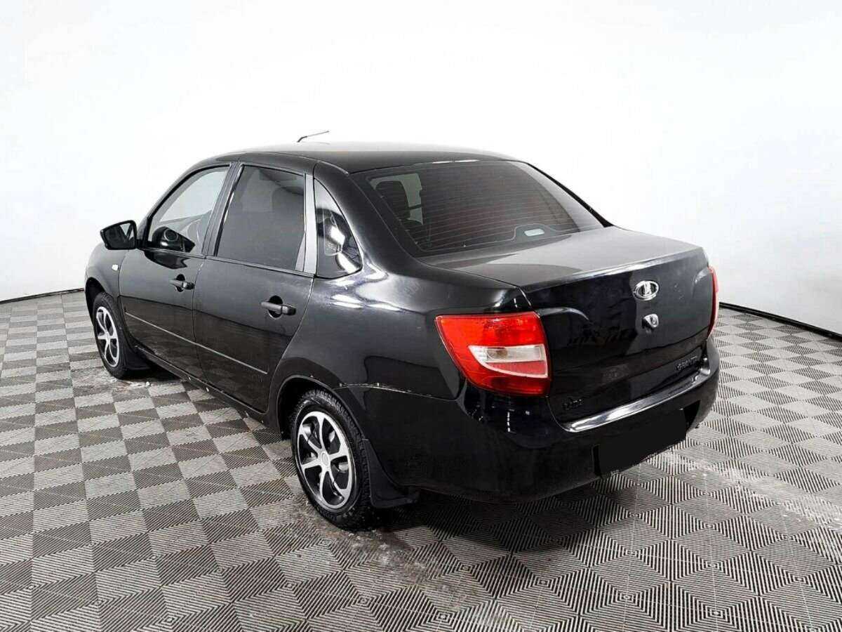 Б/У Лада (ВАЗ) Гранта 2017 года. Фото: #6