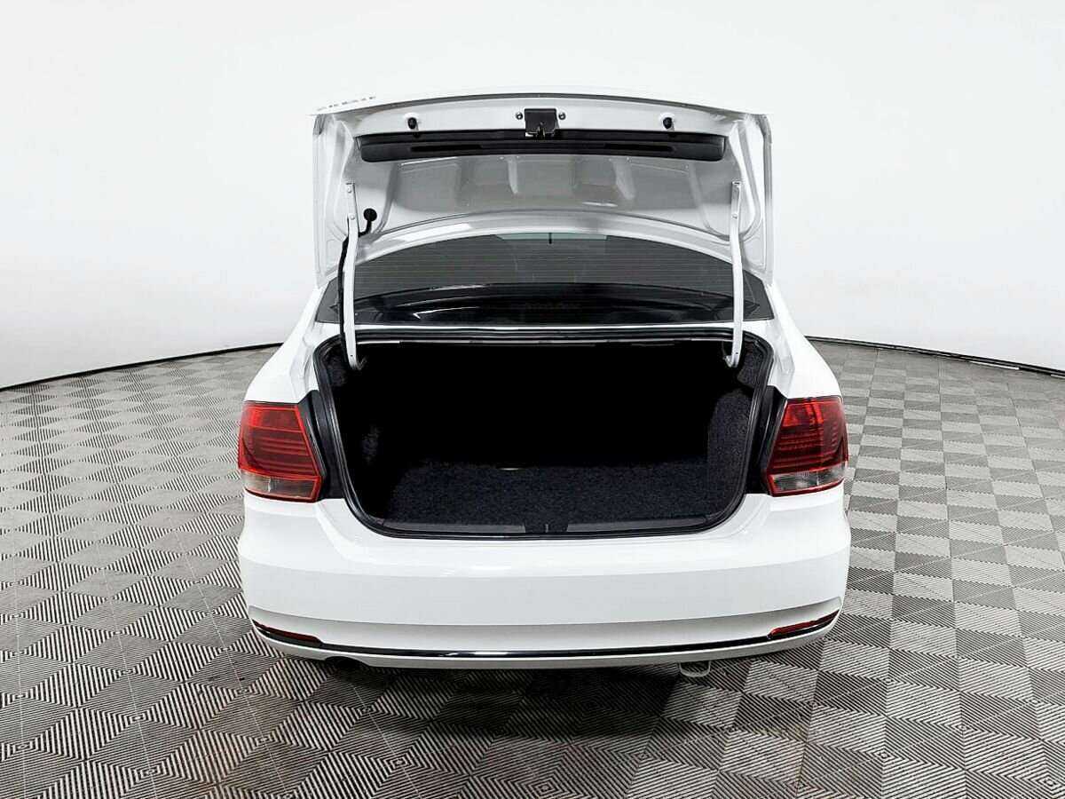 Б/У Фольксваген Поло 2019 года. Фото: #9