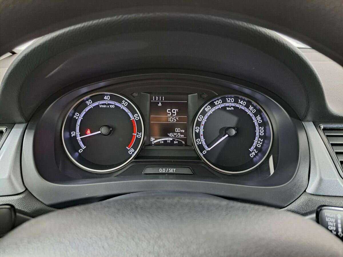 Б/У Шкода Рапид 2018 года. Фото: #10