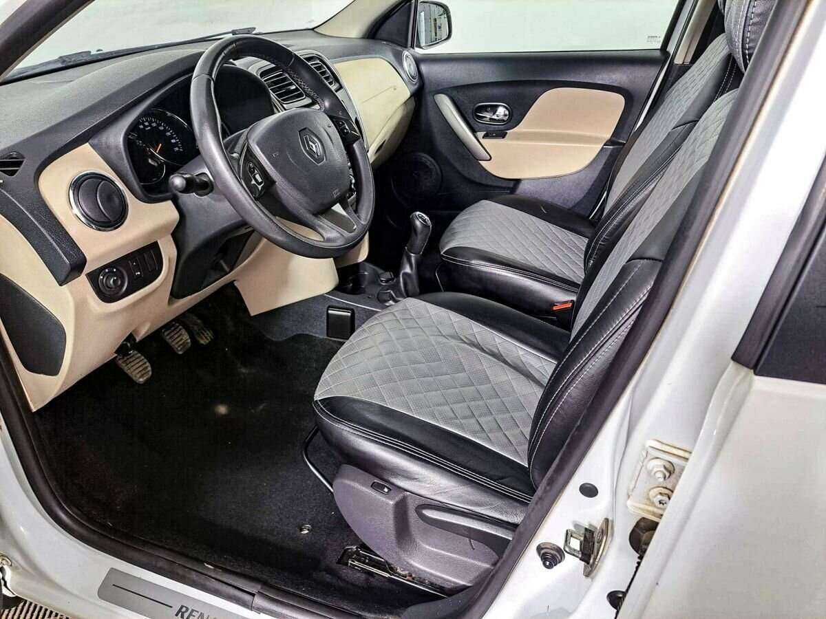 Б/У Рено Логан 2016 года. Фото: #13