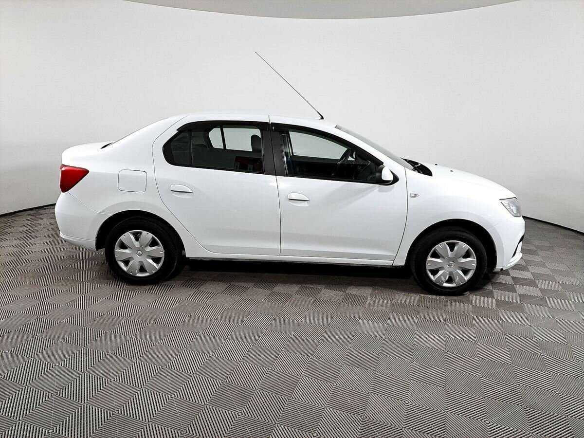 Б/У Рено Логан 2021 года. Фото: #3